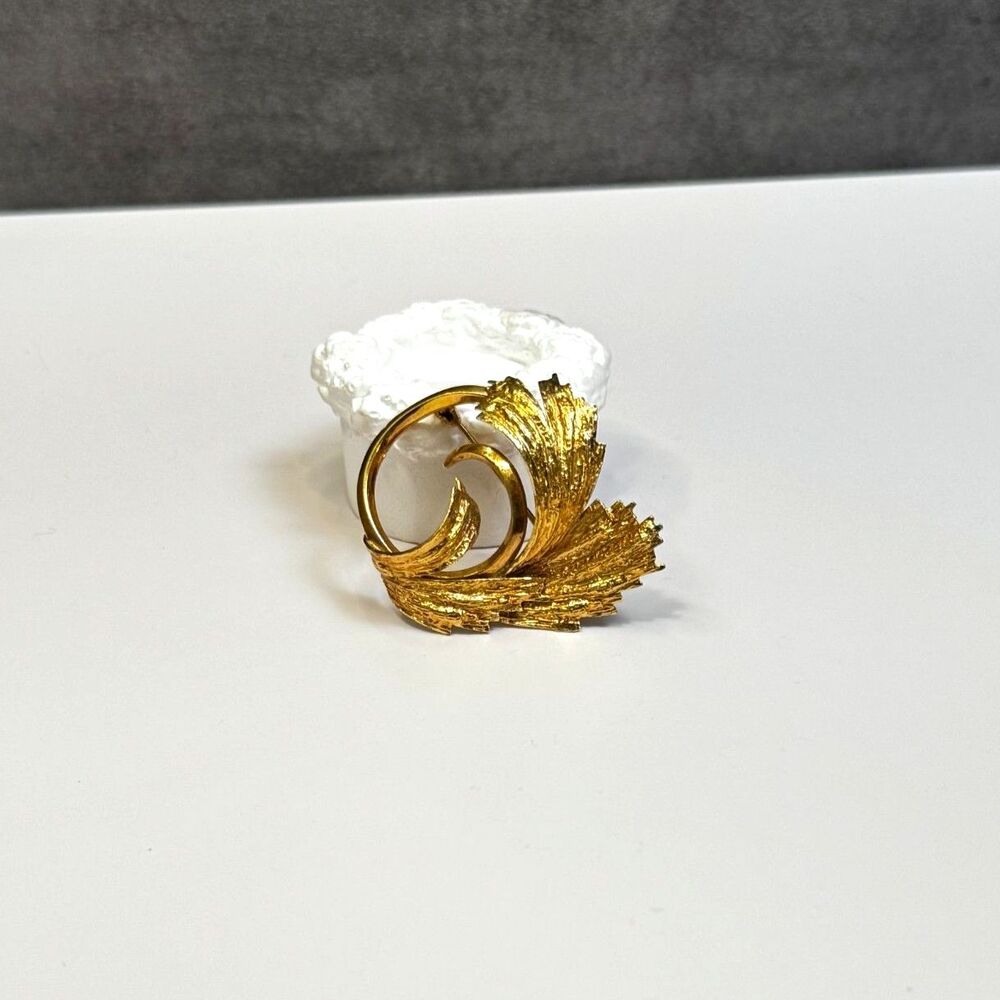 Vintage Swirl Brooch